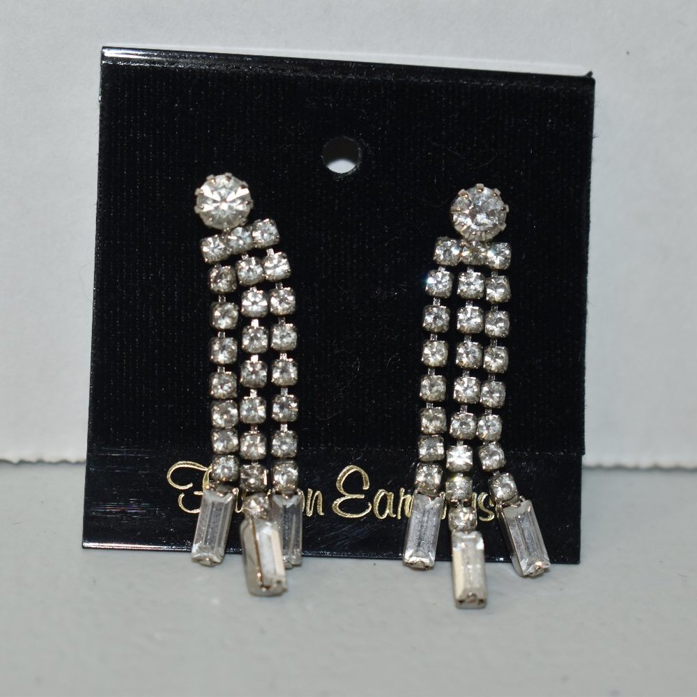 Clear 3 String Dangle Earrings